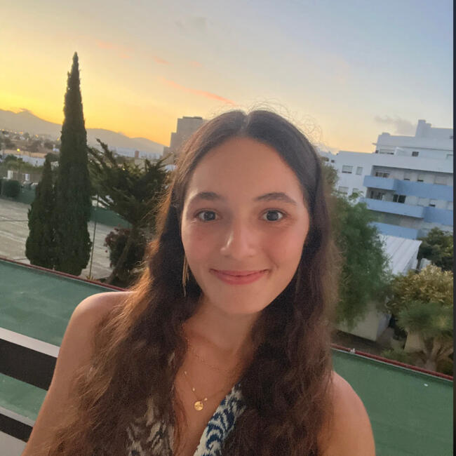 Babysitter in Corbarieu: Eunice