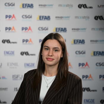 Babysitter in Reims: Léa