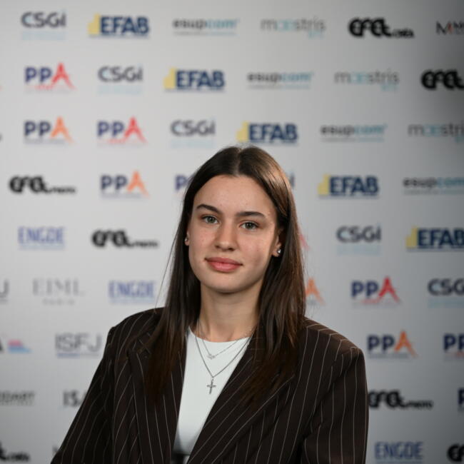 Babysitter in Reims: Léa