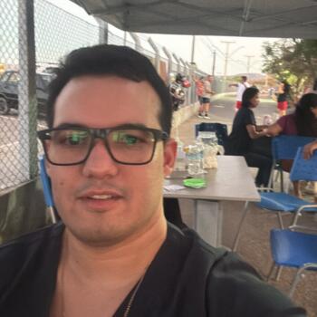 Emprego de babá em Guanambi: emprego de babá Anderson