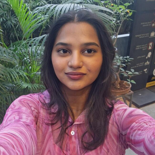 बंगलौर में बेबीसिटर: Poojitha