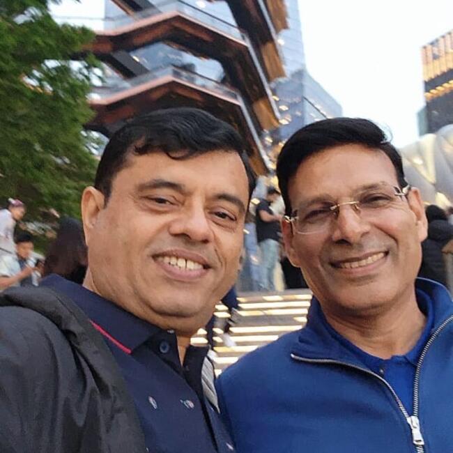 गुरुग्राम में बेबीसिटिंग की नौकरी: Hrishabh