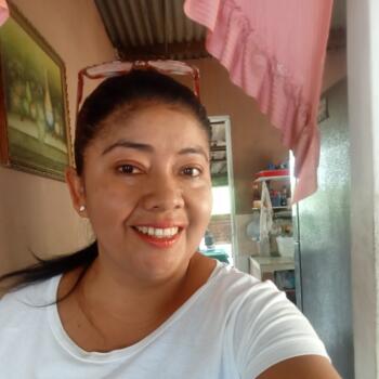 Babysitter Alcalde Díaz: Yarineth