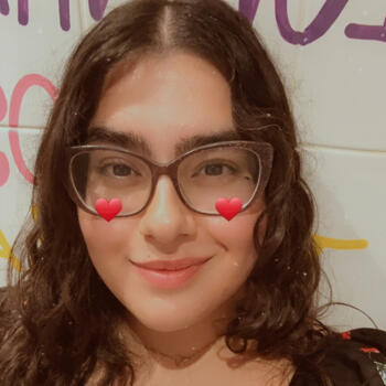 Aglantziá bölgesinde bebek bakıcısı: Eleni