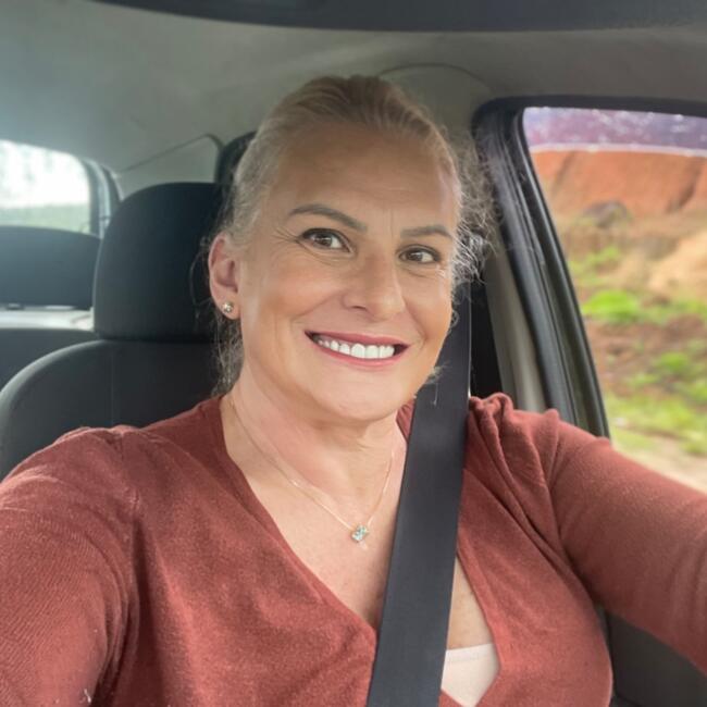 Babysitter in Bragança Paulista: Sandra