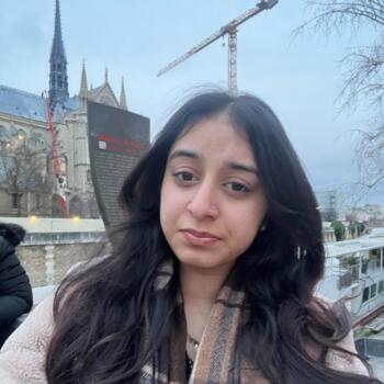 Babysitter Birmingham: Riya