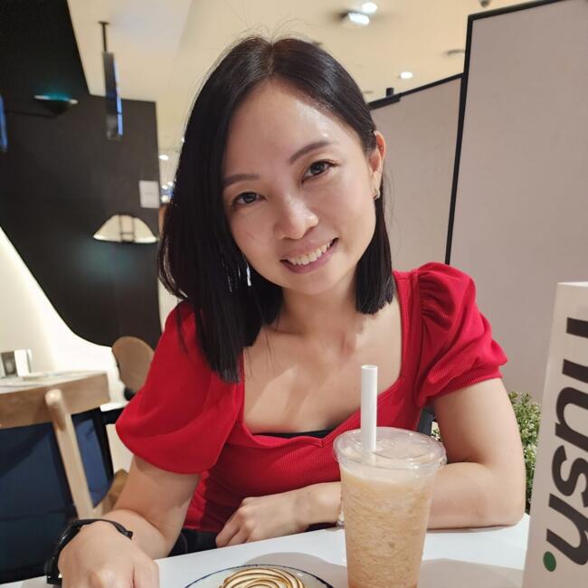 位于Singapore Island的临时保姆: Eve