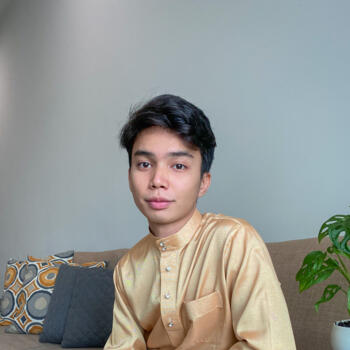 Pengasuh di Petaling Jaya: Ahmad Danial