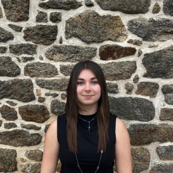 Babysitter Montoir-de-Bretagne: Nina