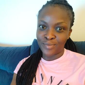 Babysitter in Croydon: Chika