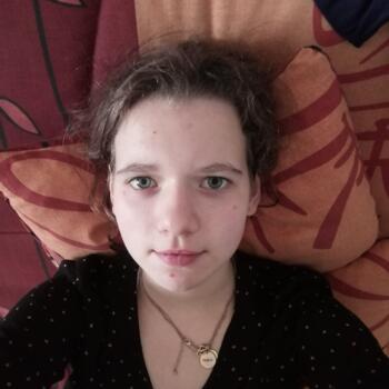 Babysitter St-Malo: Lea