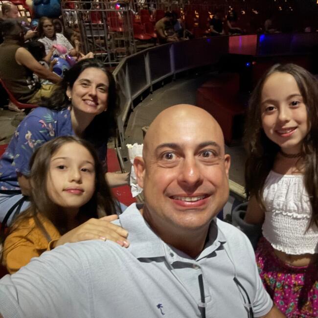Babysitting job in Poços de Caldas: Flavio