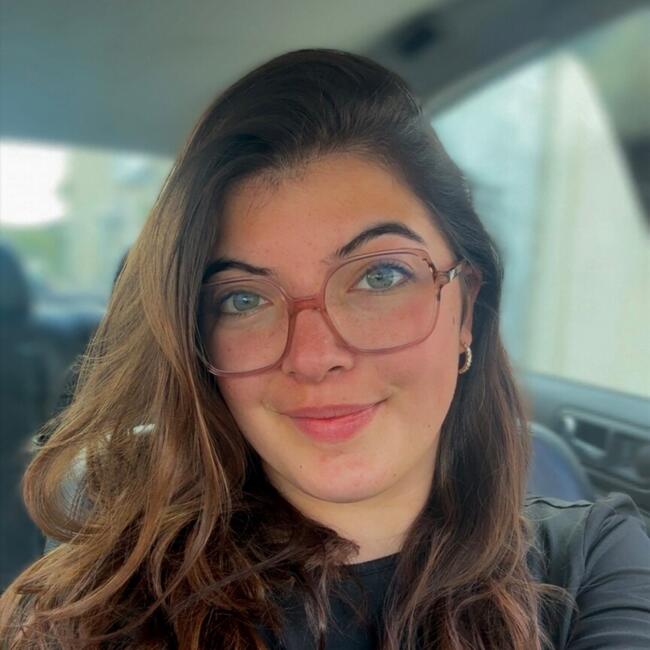 Baby-sitter à Pontvallain: Angéline