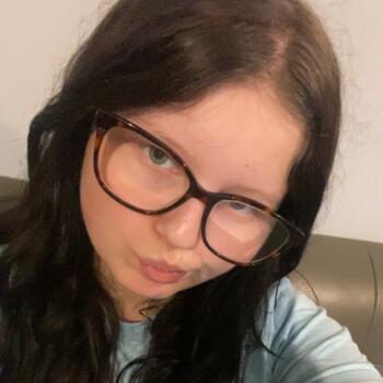 Babysitter in Worksop: Connie