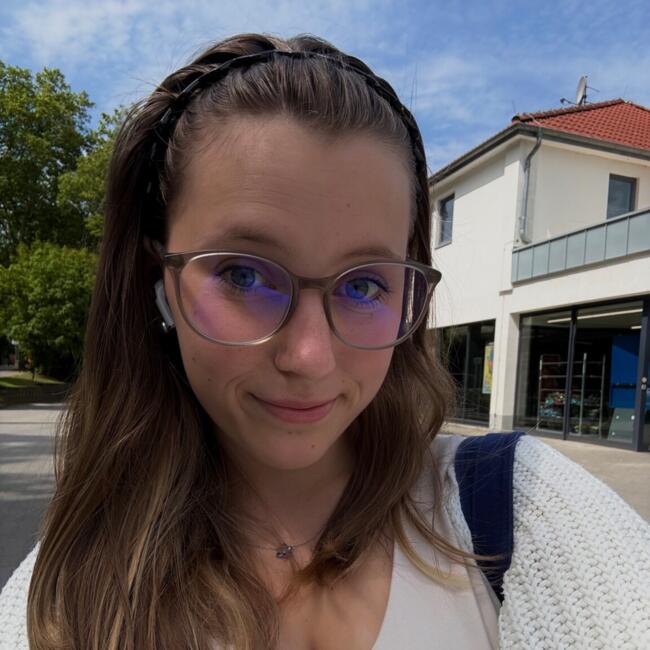 Babysitter in Dollern: Natalie