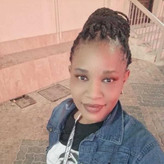 Babysitter in Abu Dhabi: Juanne