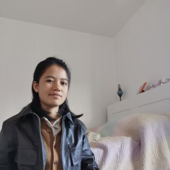 Babysitter in Munich: Oynuskha