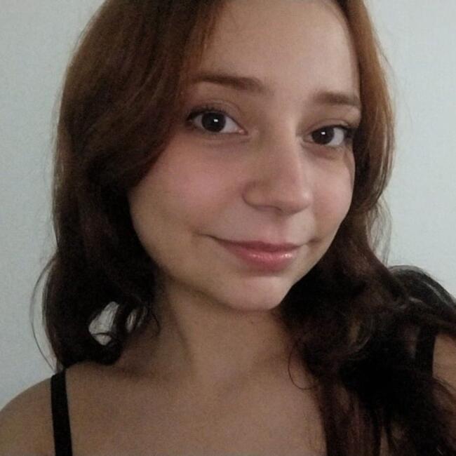 Babysitter in São Carlos: AGATHA