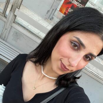 Babysitter in Genoa: Farnaz