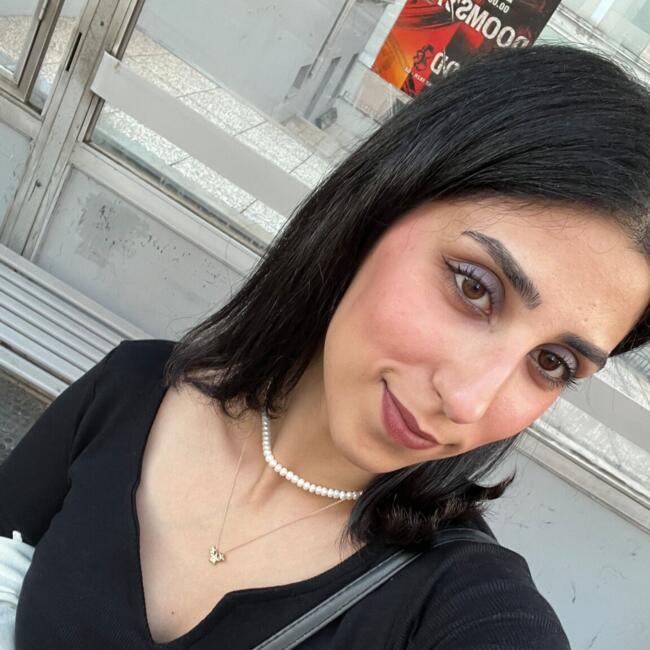 Babysitter in Genoa: Farnaz