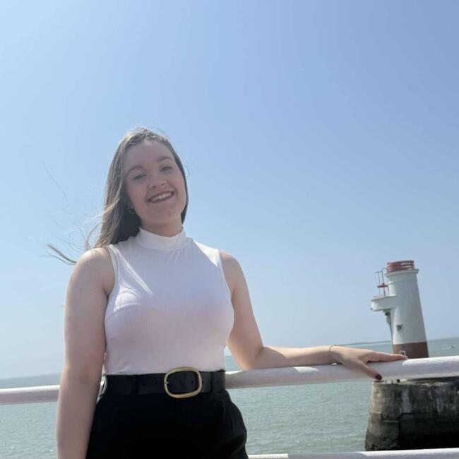 Babysitter in Chitenay: Marie