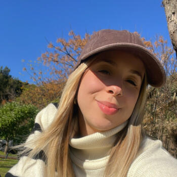 Babysitter in Pilar: Lorena