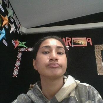 Babysitter in Whangarei: Ily