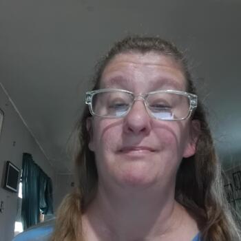 Babysitter in Chalmette: Nicole