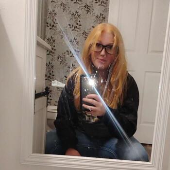 Babysitter in Mount Pleasant (North Carolina): Destiny