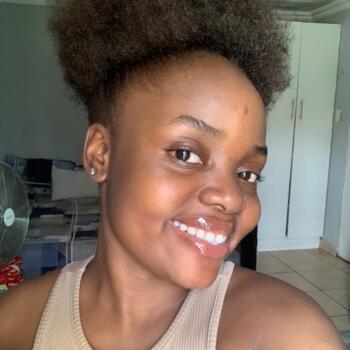 Babysitter Pretoria: Sian