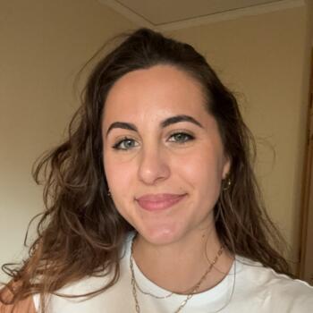 Babysitter in Viols-le-Fort: Anna