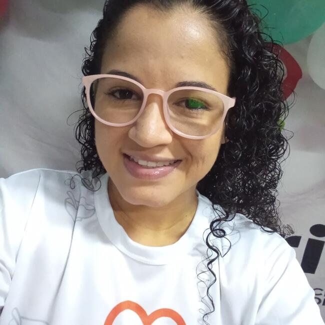 Babá em Recife: Lídia Karla