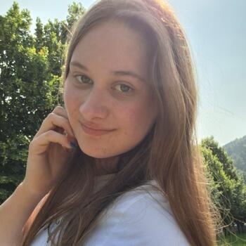 Varuška Nožice: Kim