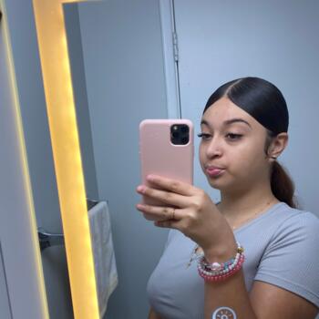 Babysitter in Beltsville: Amber