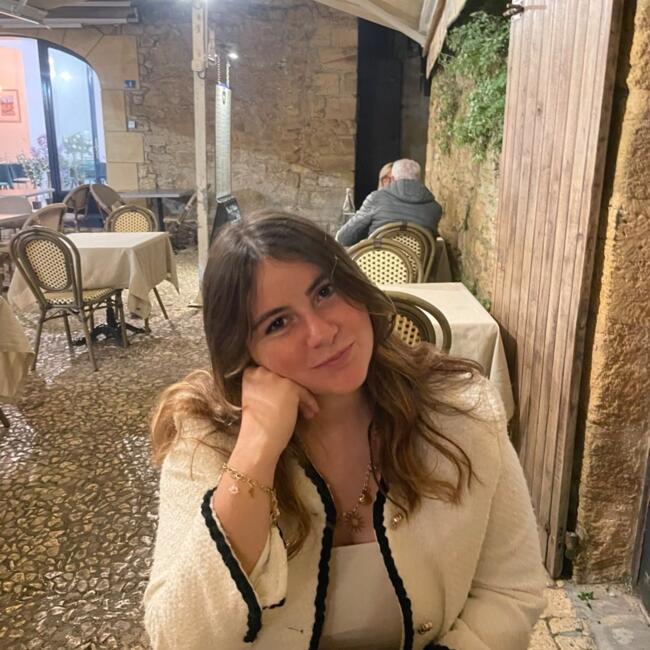 Babysitter in La Flotte: Lilou