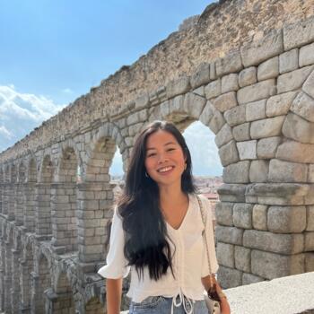 Canguro en Getafe: Lucia Lian