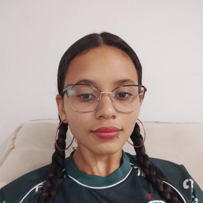 Babysitter in Itu: Emi