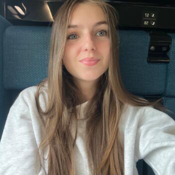 Babysitter in Saint-Jean-de-Luz: Emily