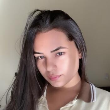 Babysitter in Belém: Izabela