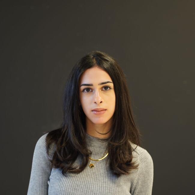 Babysitter in Sint-Genesius-Rode: Donya