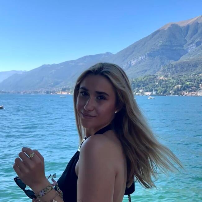 Babysitter in Valladolid: Claudia