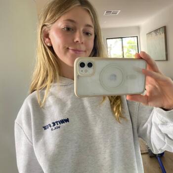 Babysitter in Sunshine Coast: Montana