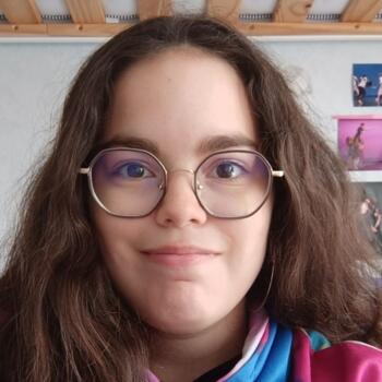 Babysitter in Châtillon: Sarah