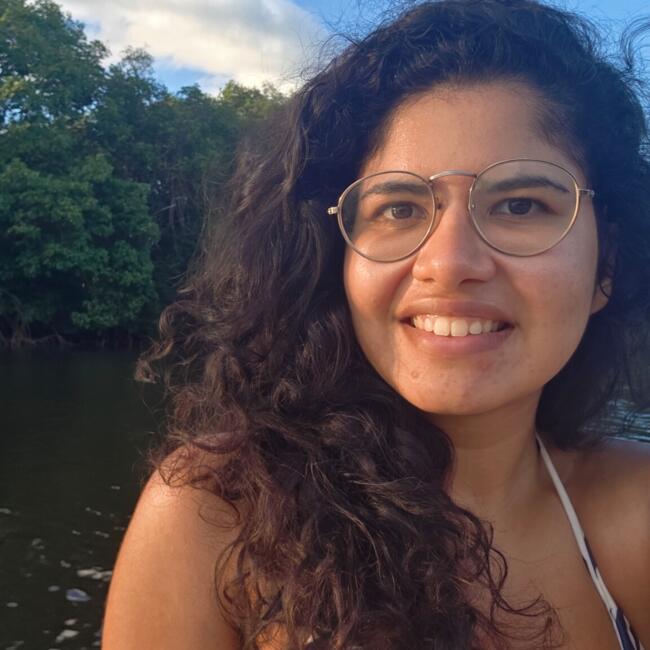 Babysitter in Vitória: Yasmin