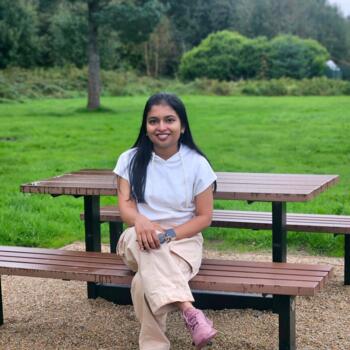 Babysitter em Galway: Malavika