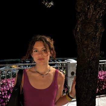 Babysitter a Langhirano: Nicole