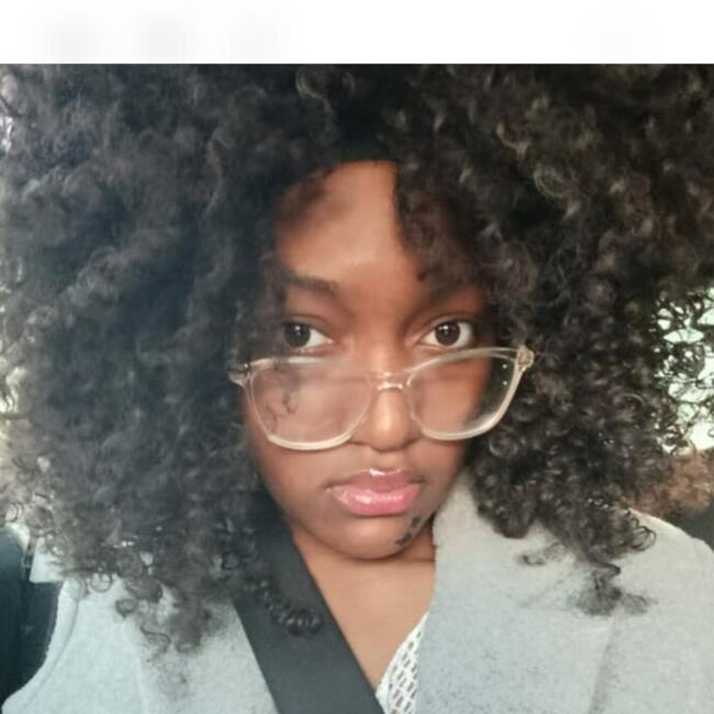 Babysitter in Reims: Ange