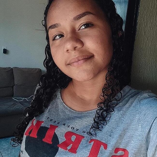 Babysitter in Álvares Machado: Nnaa