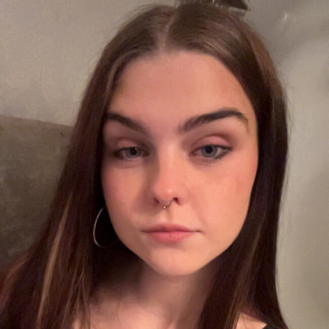 Babysitter in Plymouth: Charlotte