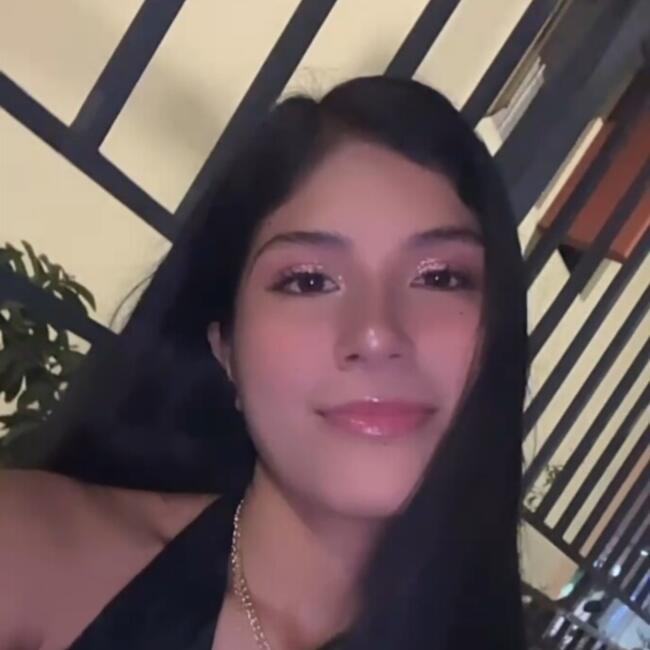 Niñera en Trujillo: Valeria